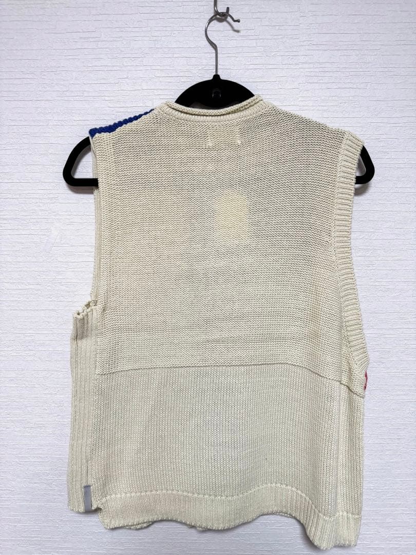 i*3様 【新品・未使用】PAMM コラージュニットベスト マット紙のアイボリー