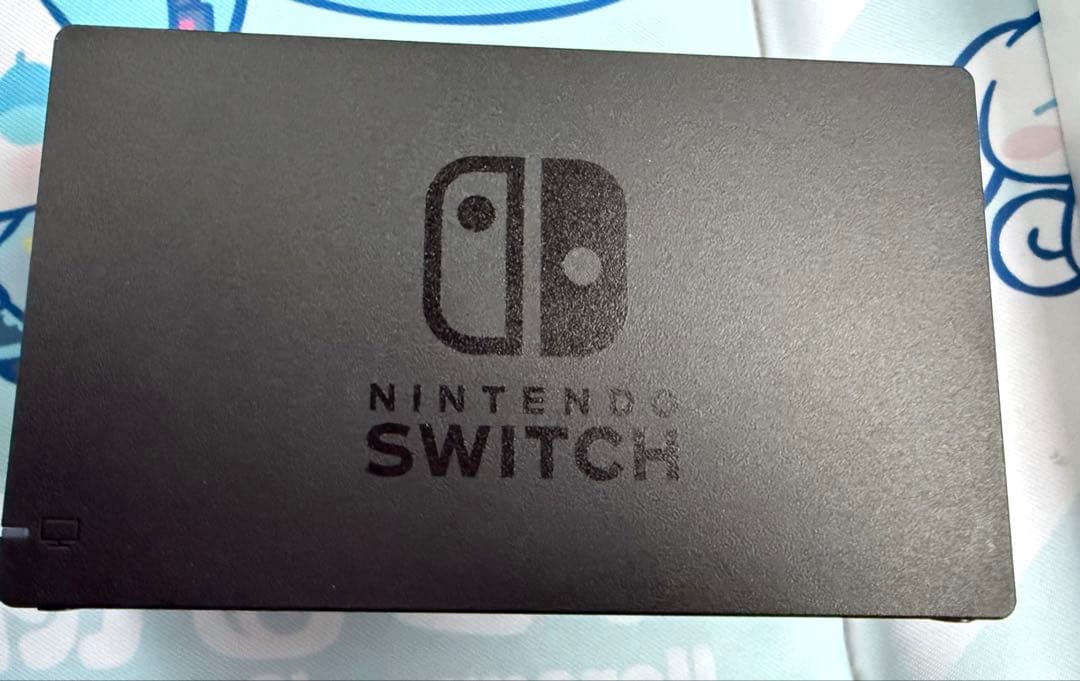 【美品！ジョイコングリップ未使用品！】Nintendo Switch 本体