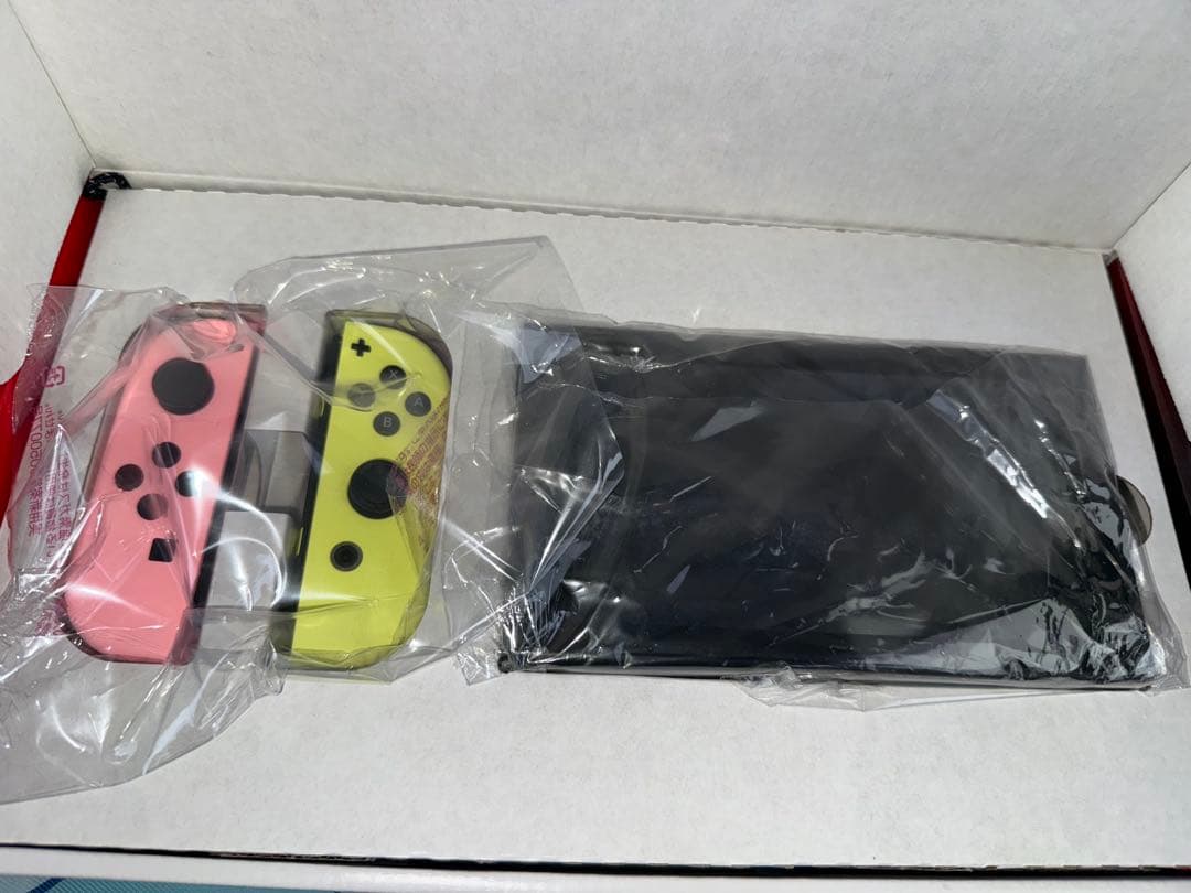 【美品！ジョイコングリップ未使用品！】Nintendo Switch 本体