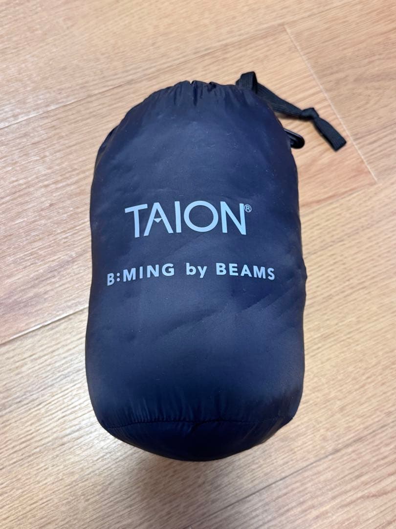 BEAMS別注　TAIONダウンベスト　黒（袋付き）