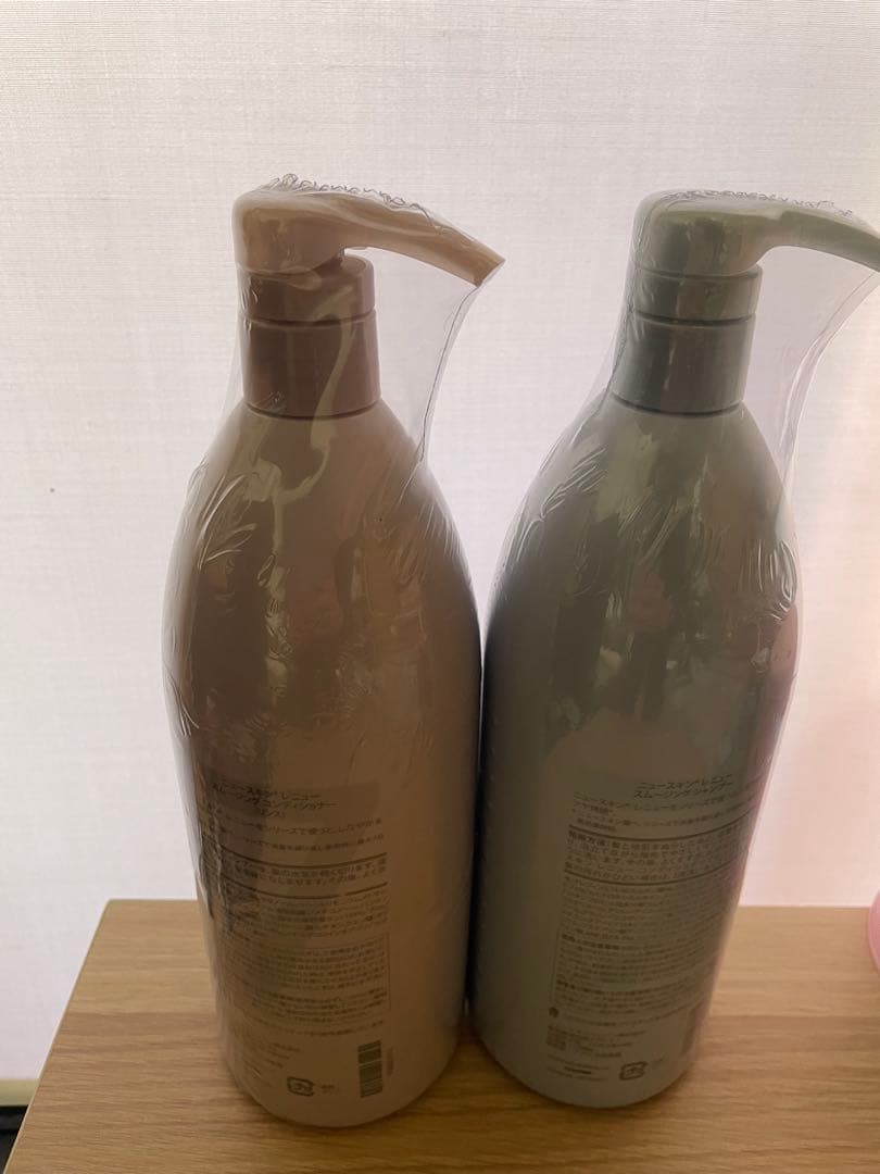新品　未開封　ニュースキン　シャンプー　コンディショナーセット　各1,000g
