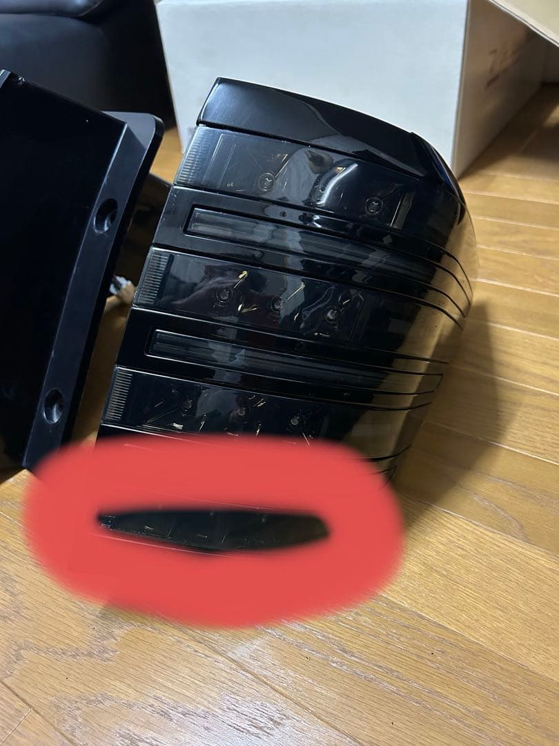 ヴァレンティ　ジュエルLEDテールランプ　訳あり