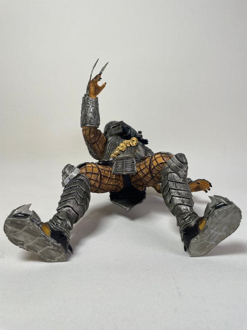 プレデター フィギュア 約26cm