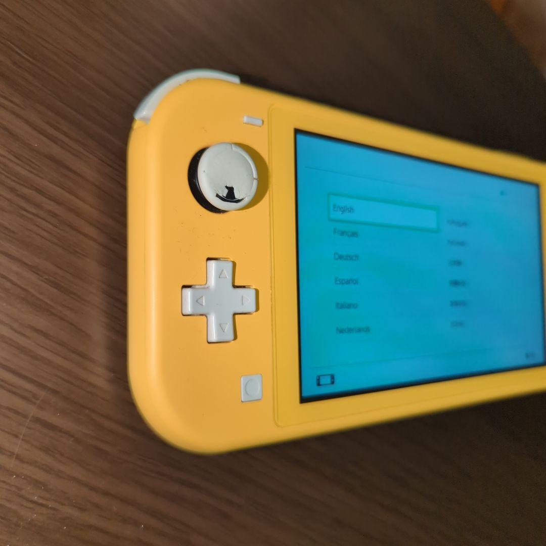 1*6様 ニンテンドースイッチライト　イエロー