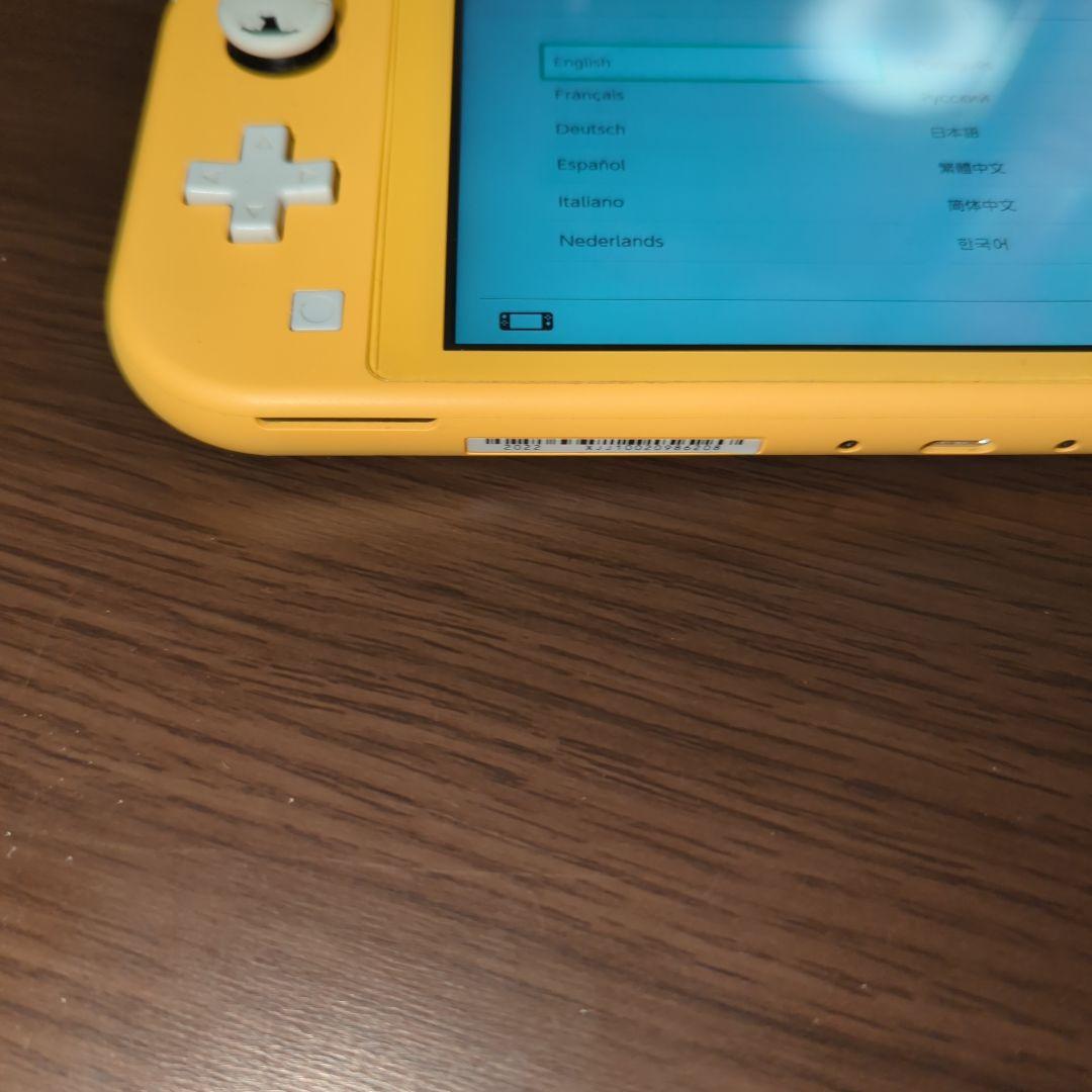 1*6様 ニンテンドースイッチライト　イエロー