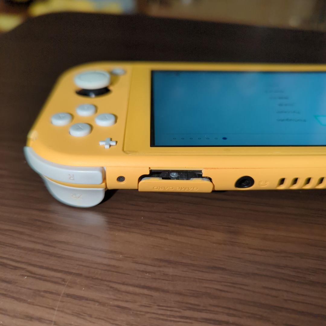 1*6様 ニンテンドースイッチライト　イエロー