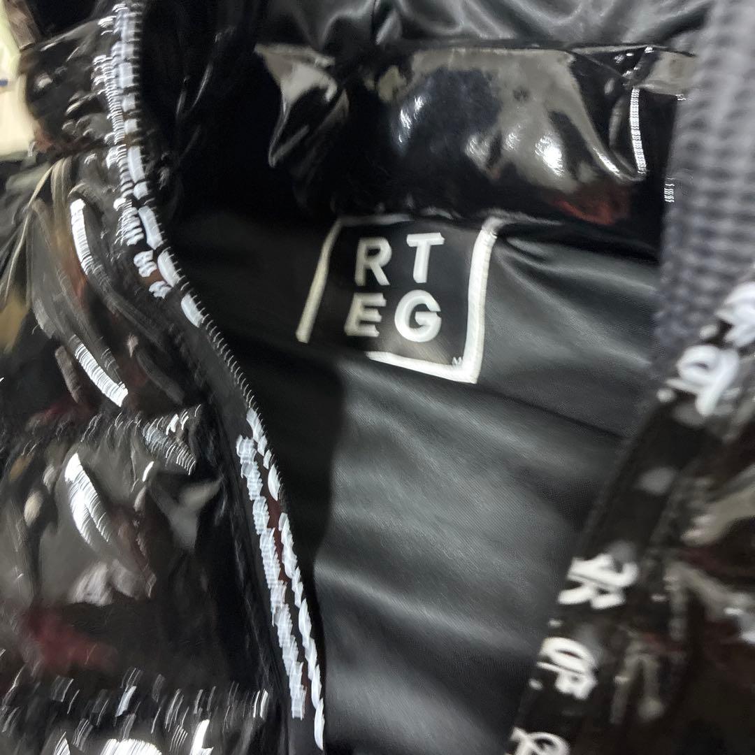 RTEG 黒 ダウンベスト フード付き