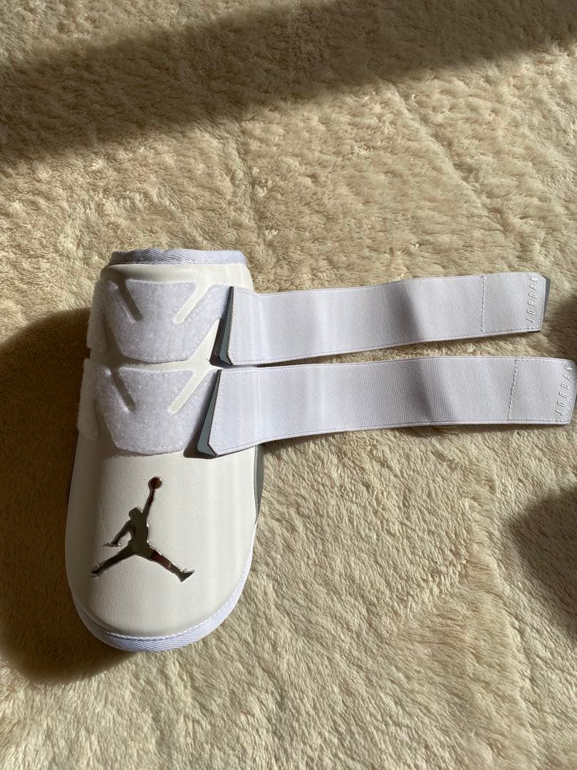 Jordan エルボーガード