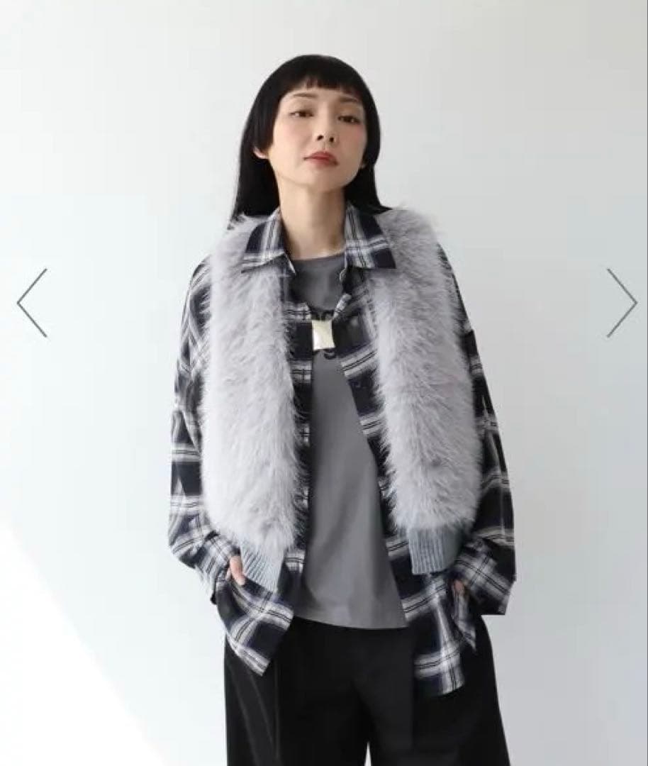 新品three four time♡フェイクファー切替ジレ♡グレー