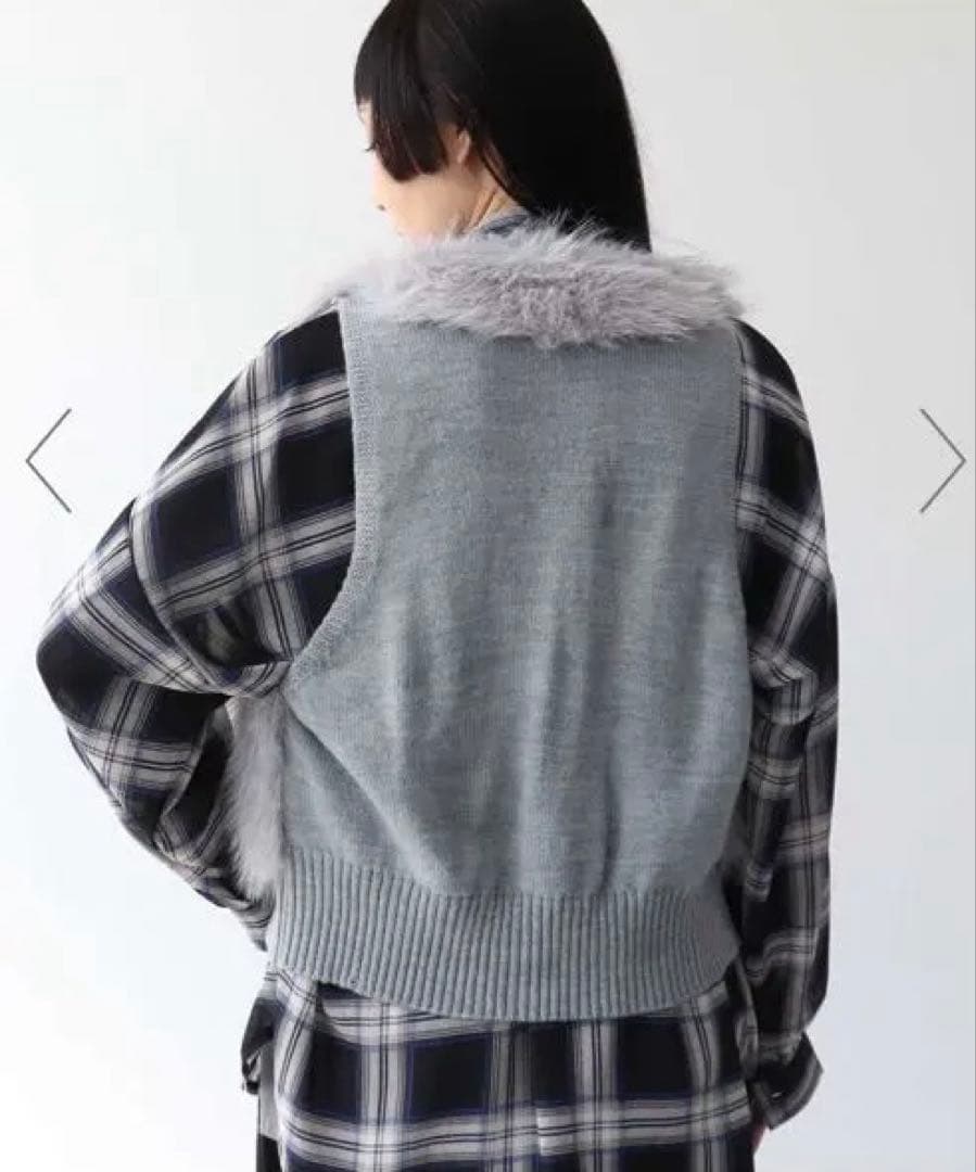 新品three four time♡フェイクファー切替ジレ♡グレー
