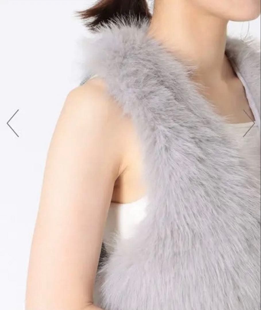 新品three four time♡フェイクファー切替ジレ♡グレー