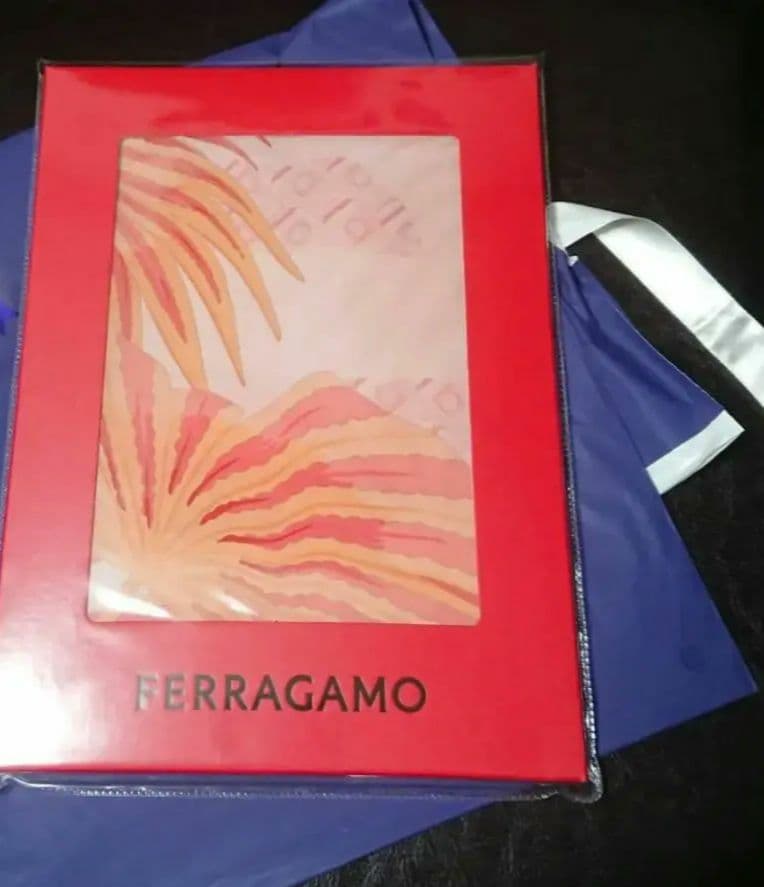 ANA 機内販売 Ferragamo スカーフ新品未開封