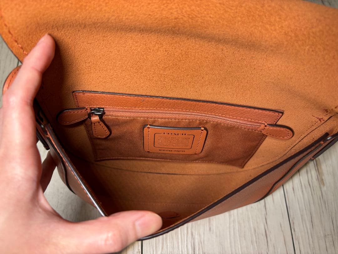 coachブラウンレザーショルダーバッグ