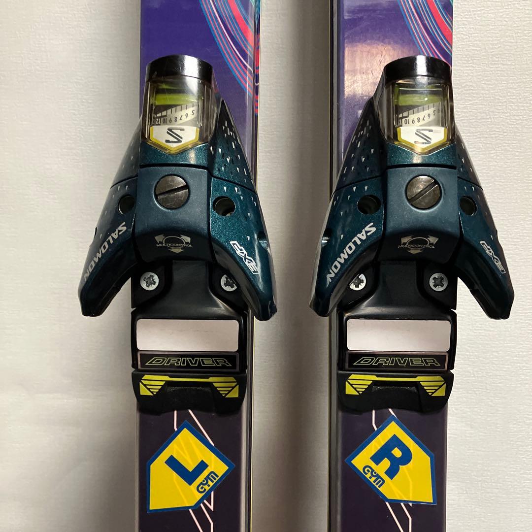 Atomic スキー板　 Salomonビンディング ポール&カバー付き