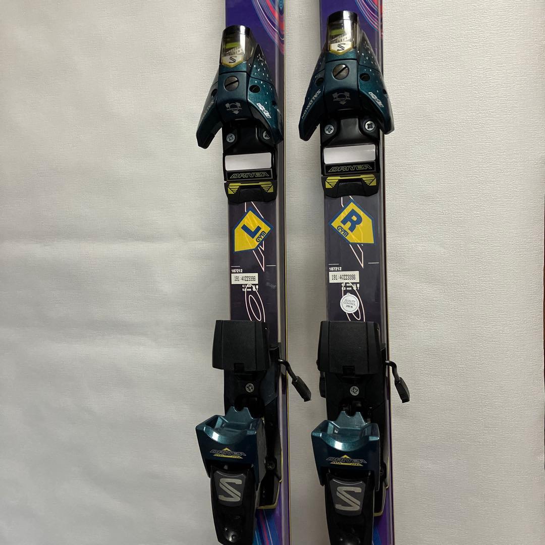 Atomic スキー板　 Salomonビンディング ポール&カバー付き