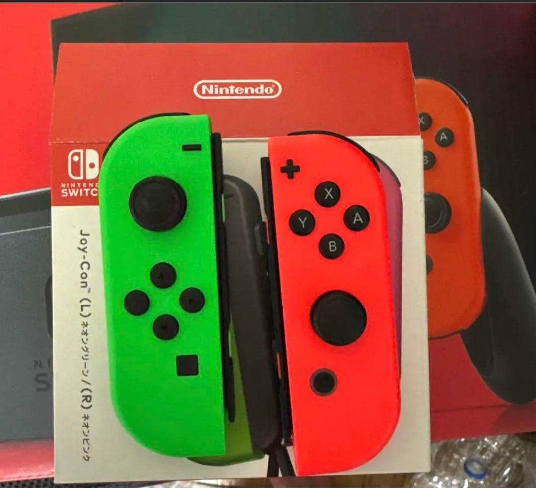 【カセット2個＋ケース＋ジョイコン付き】ニンテンドーSwitch