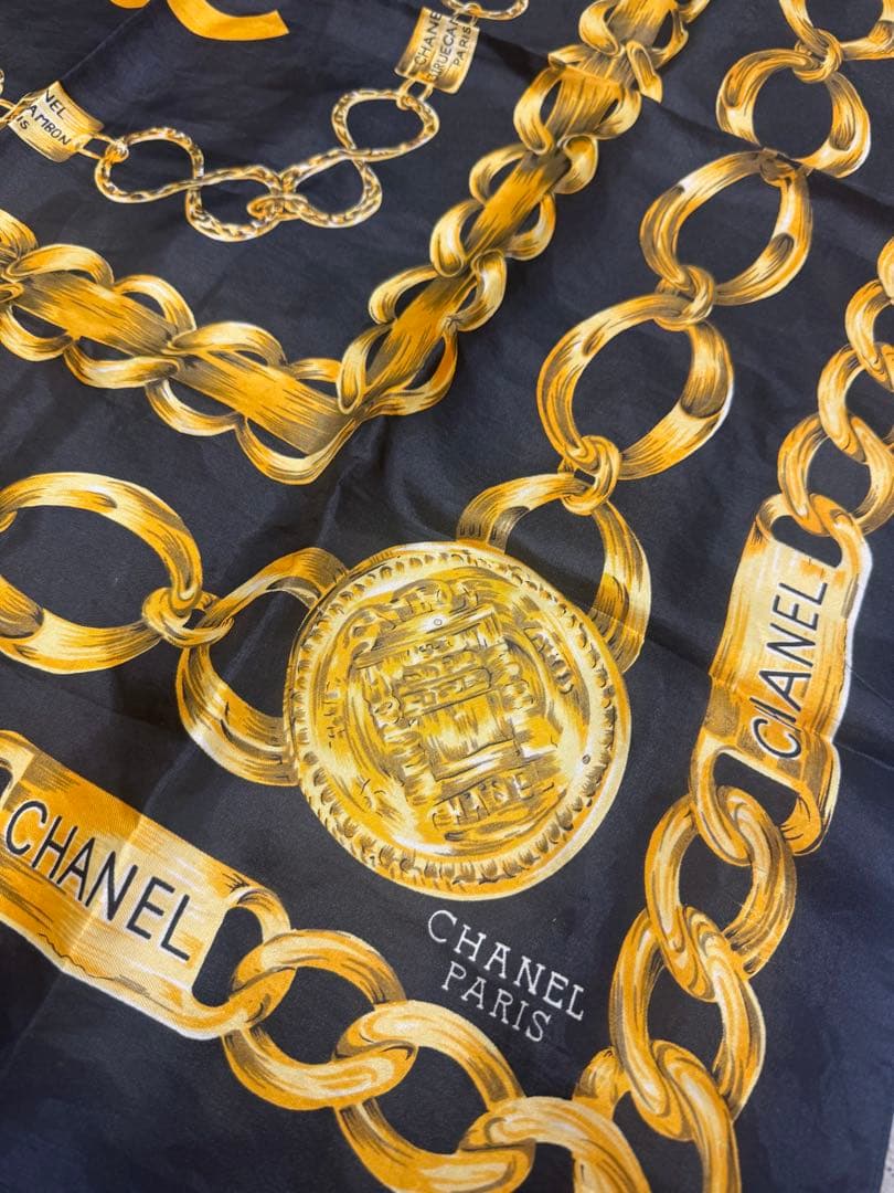 CHANELスカーフ チェーンモチーフ