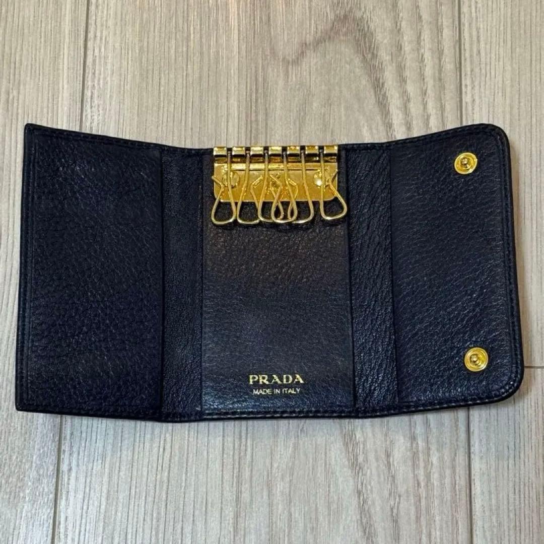 PRADA【プラダ】ブラックレザーキーケース