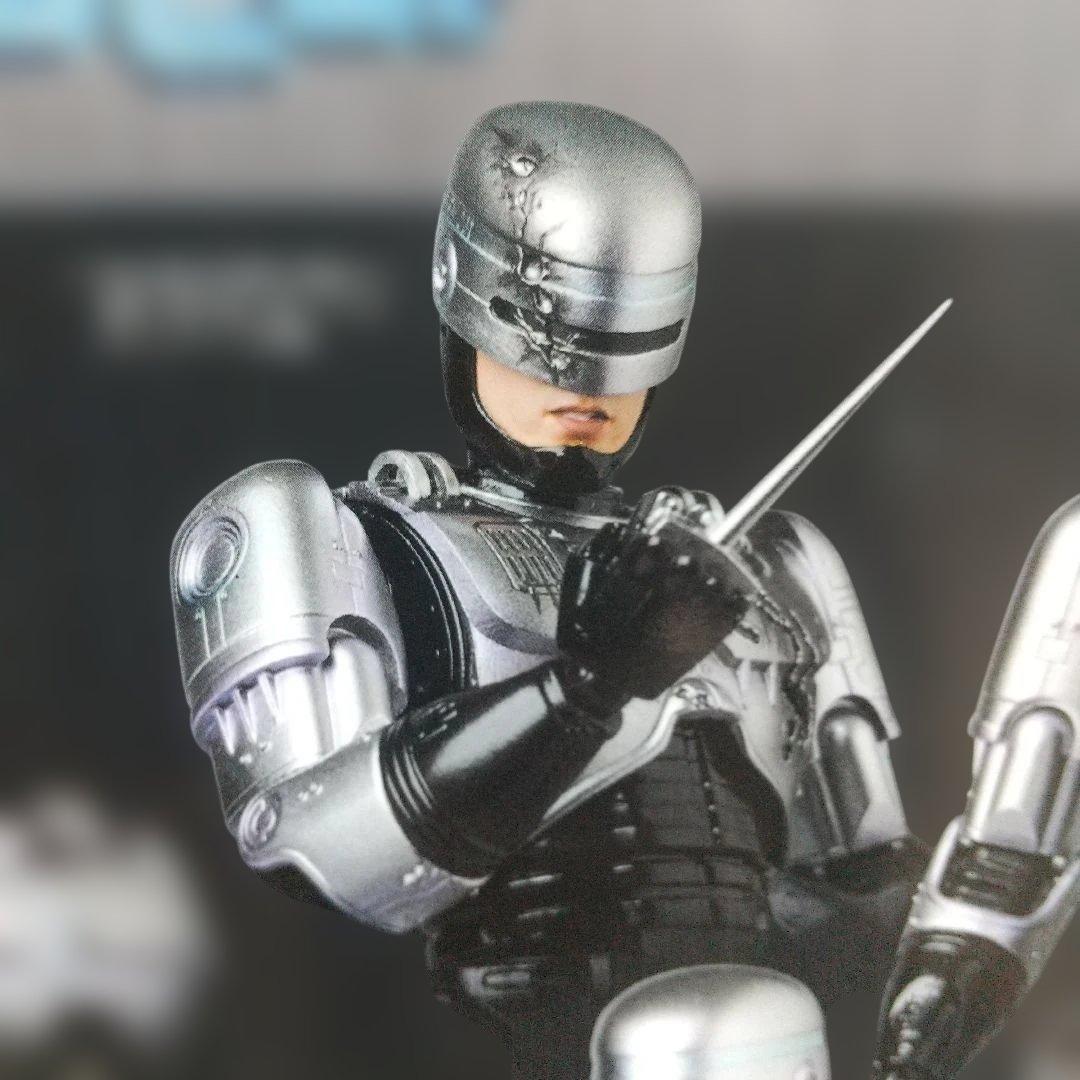 【お値打ち価格】MAFEX No.225 ロボコップ Renewal Ver
