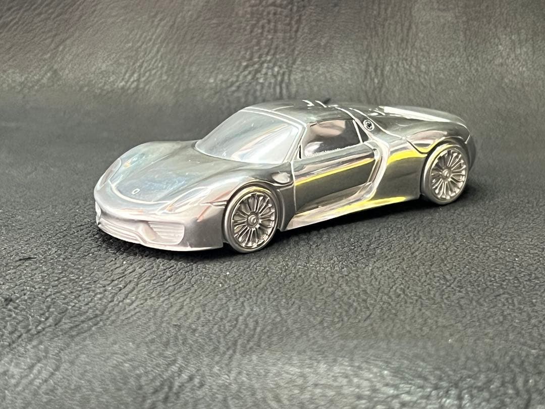 【ポルシェ918スパイダー】メタル ミニカー ペーパーウェイト　非売品