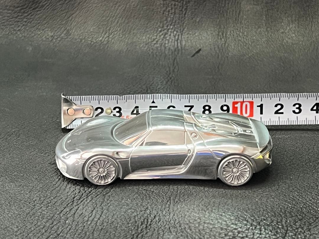 【ポルシェ918スパイダー】メタル ミニカー ペーパーウェイト　非売品