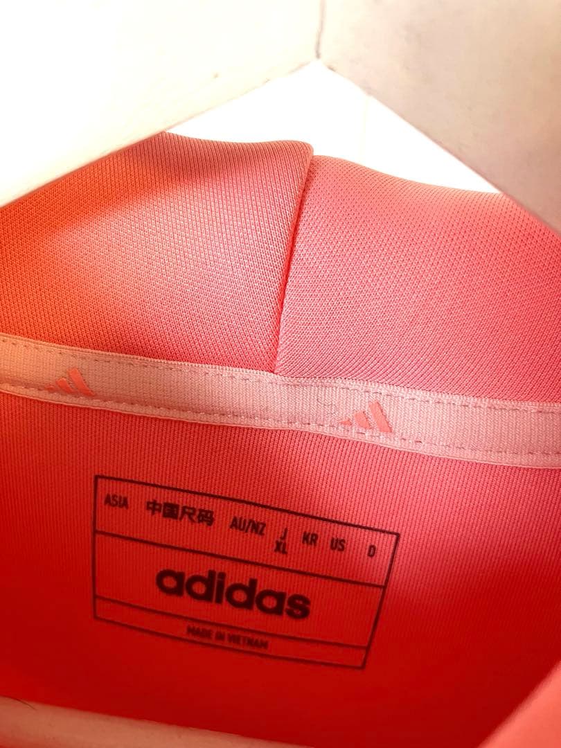 adidas アディダス　レディース ダンボールニット ビッグロゴ フーディー