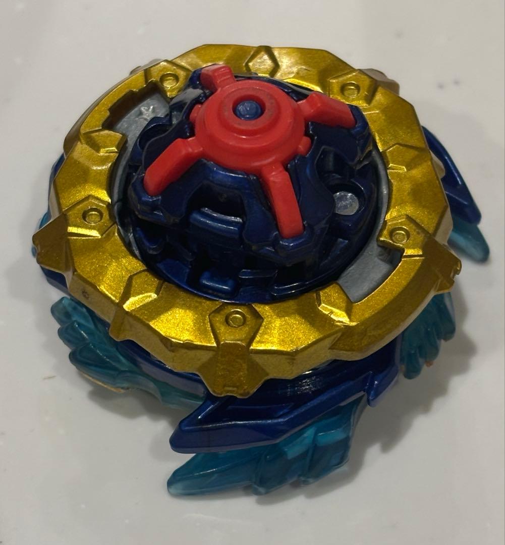 ベイブレードバースト　ゴッドヴァルキリー　完全体