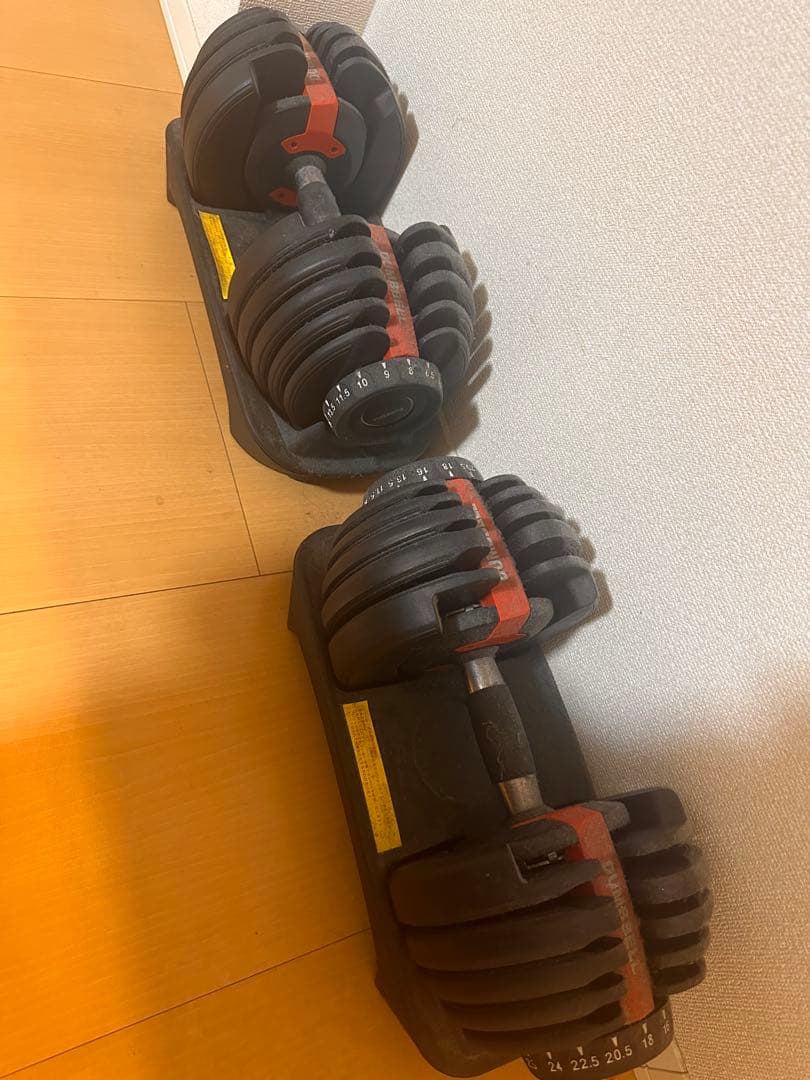 可変式ダンベル 最大24kg ブラック/レッド
