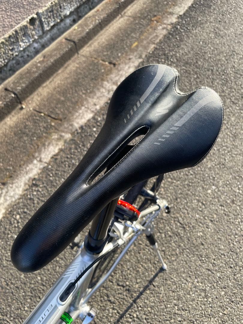 2月限定価格［都内近郊配送可能］Specialized Secteur
