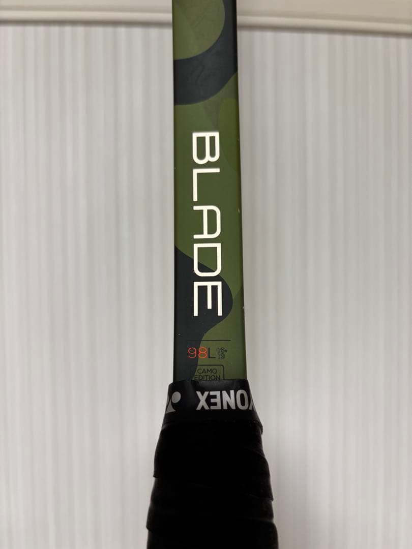 Wilson BLADE 98 16×19 テニスラケット