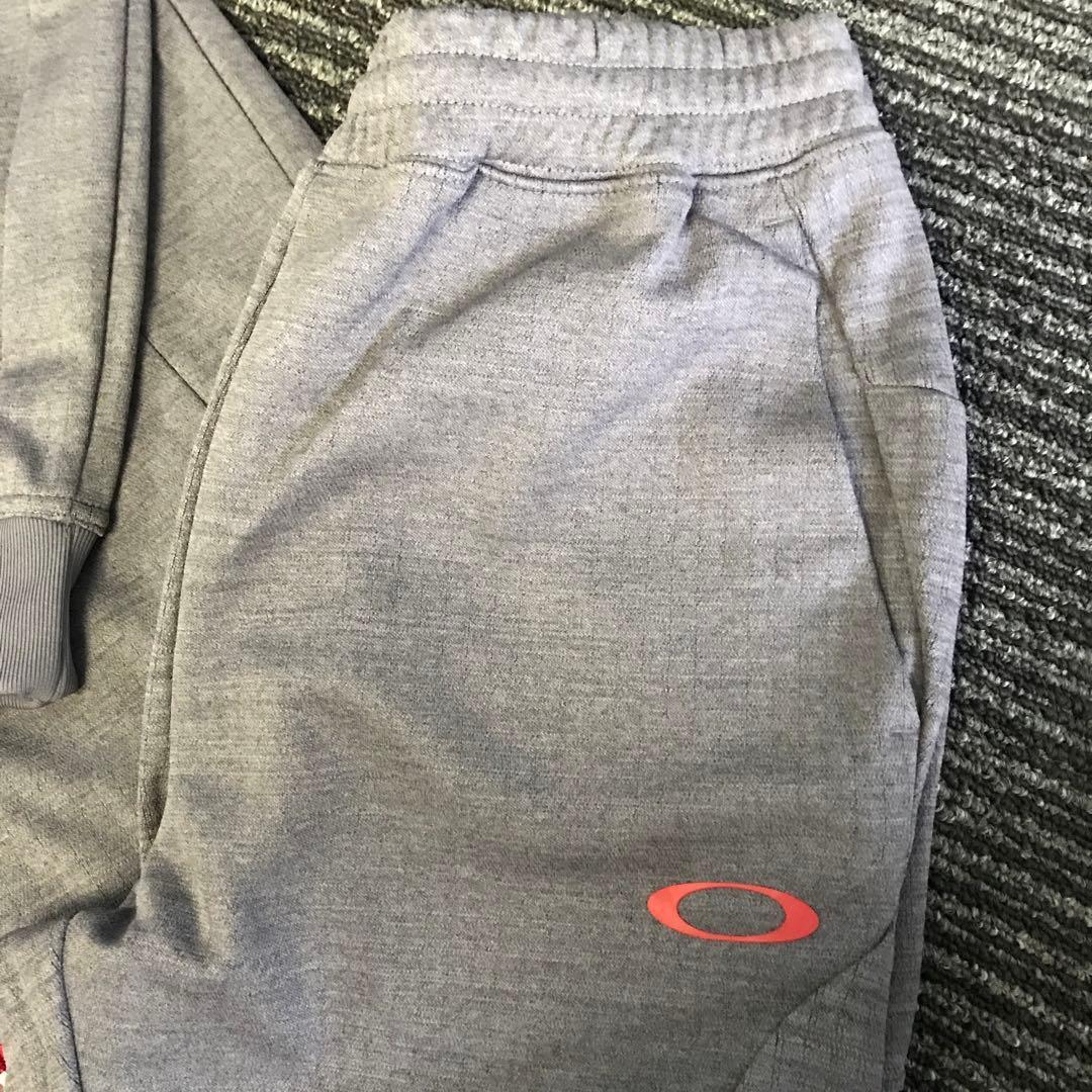 OAKLEY オークリー トレーニングウェアー 上下セット Lサイズ 美品