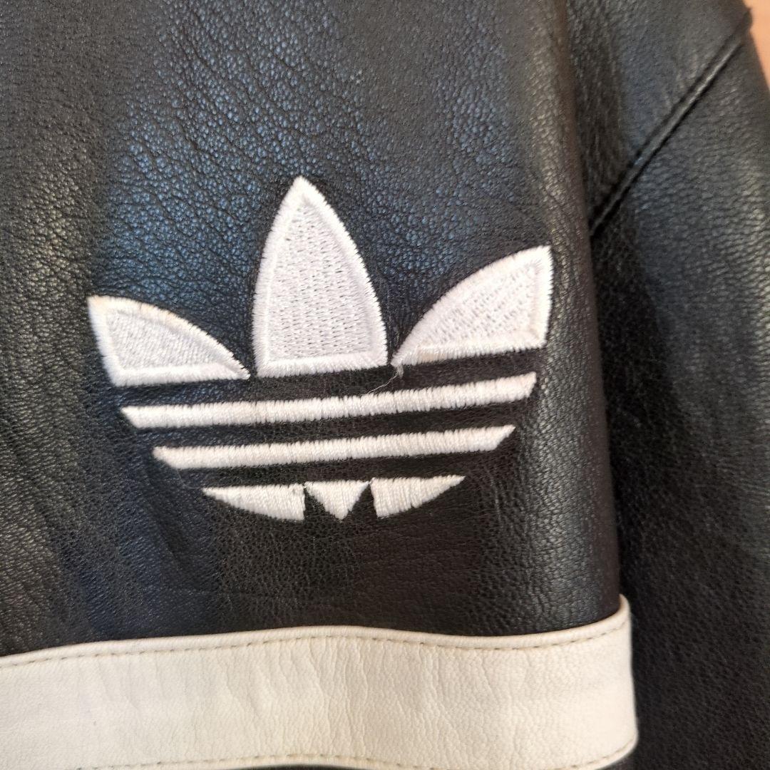 adidas ストライプレザージャケット