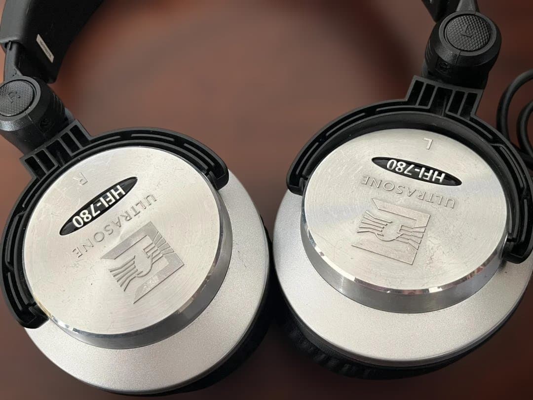 ◆ULTRASONE HFI-780 密閉ダイナミック型ヘッドホン