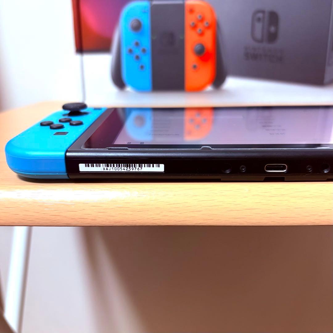 【美品・箱付き】Nintendo Switch本体 ネオンブルー/ネオンレッド