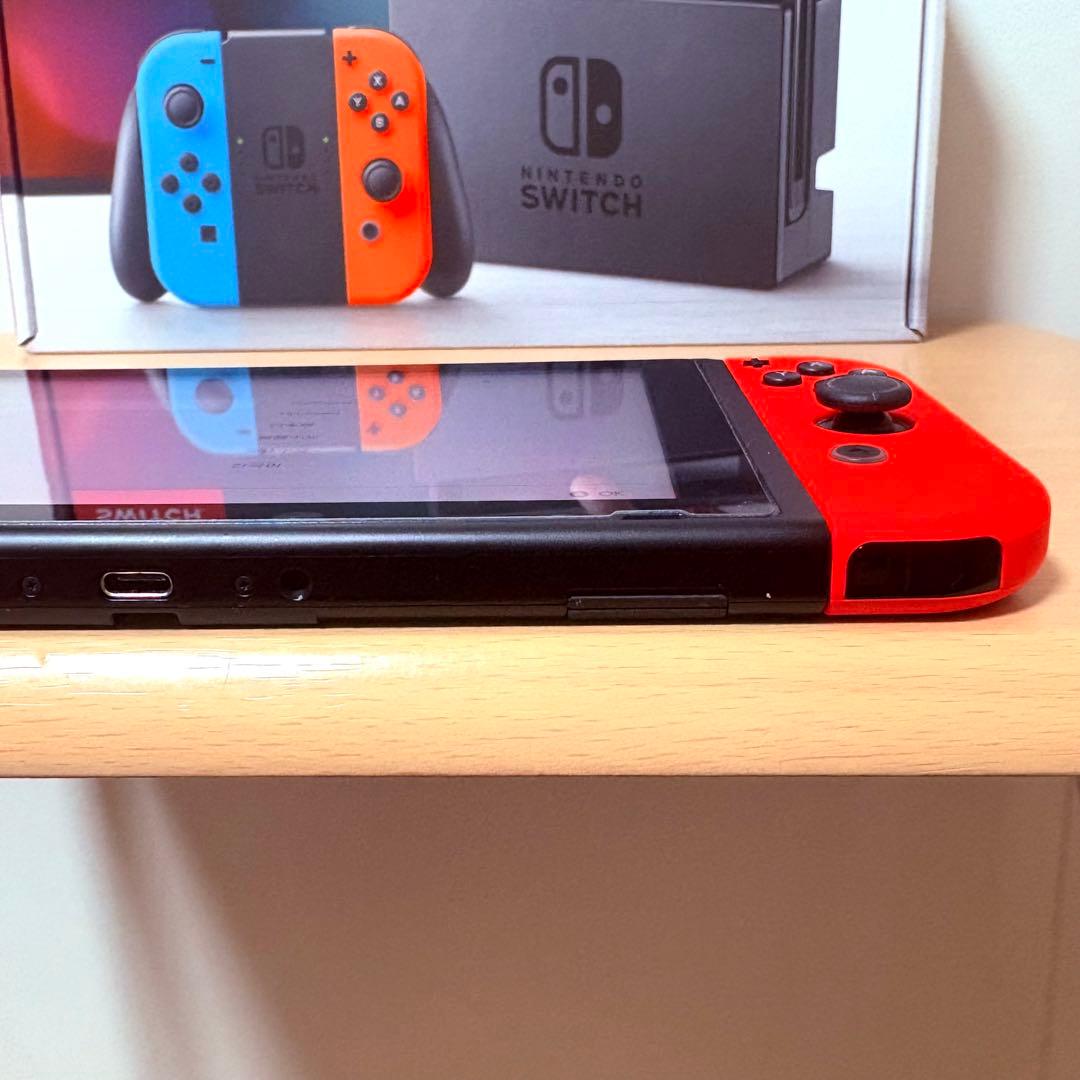 【美品・箱付き】Nintendo Switch本体 ネオンブルー/ネオンレッド