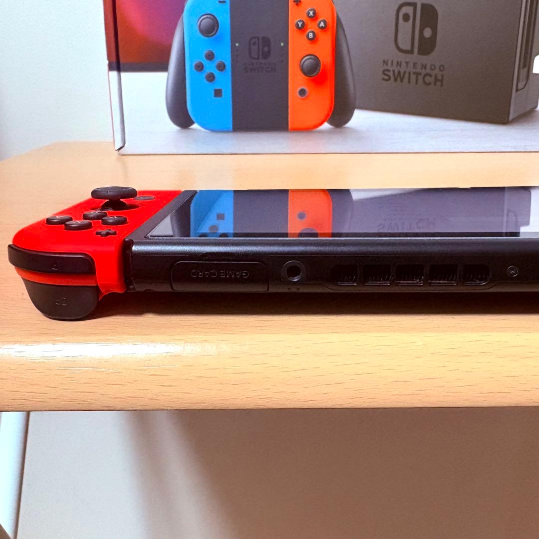 【美品・箱付き】Nintendo Switch本体 ネオンブルー/ネオンレッド