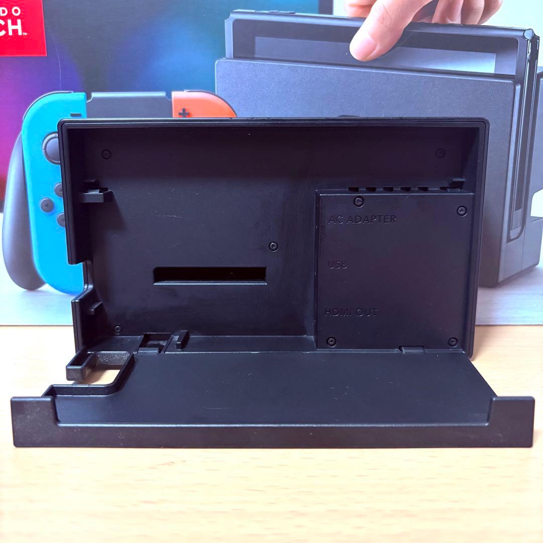 【美品・箱付き】Nintendo Switch本体 ネオンブルー/ネオンレッド