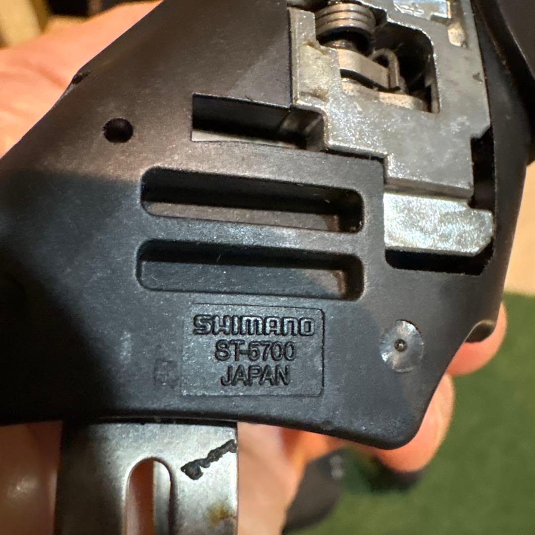 Shimano 105 シフター・レバー ブラック/シルバー