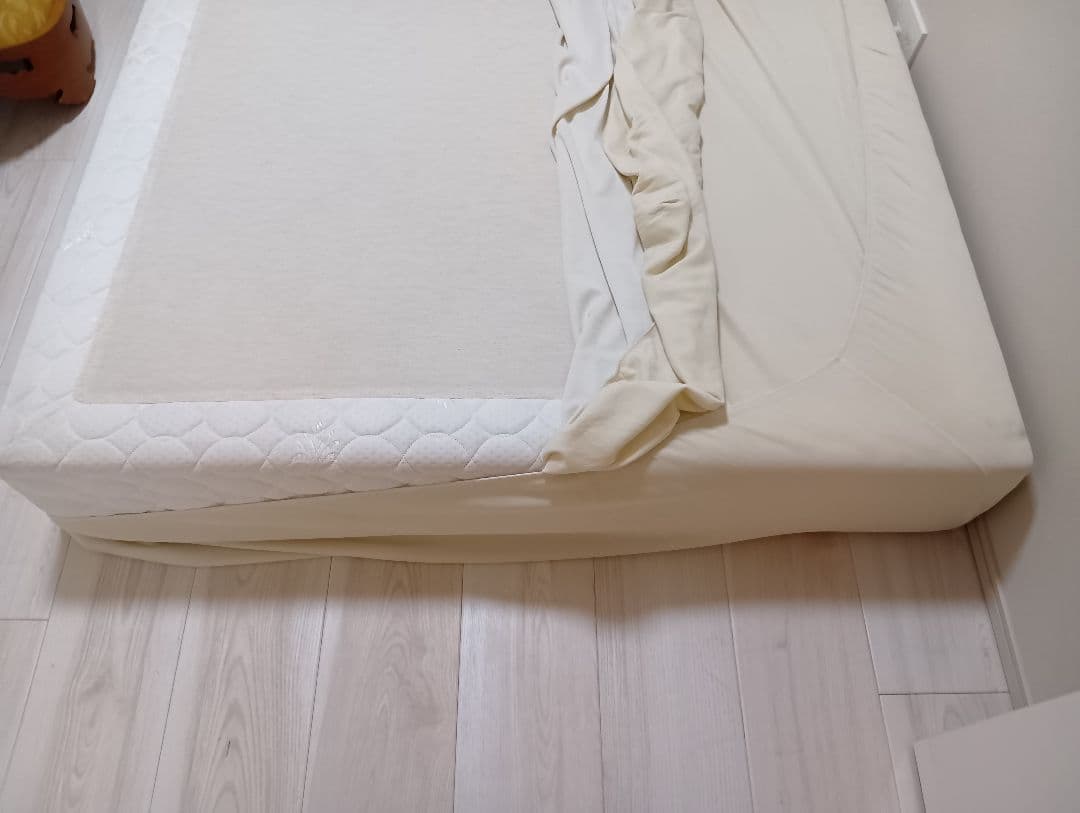 大塚家具 セミダブル ベッド 土台〈木枠ベッドボードが無いホテル仕様〉高級高額品