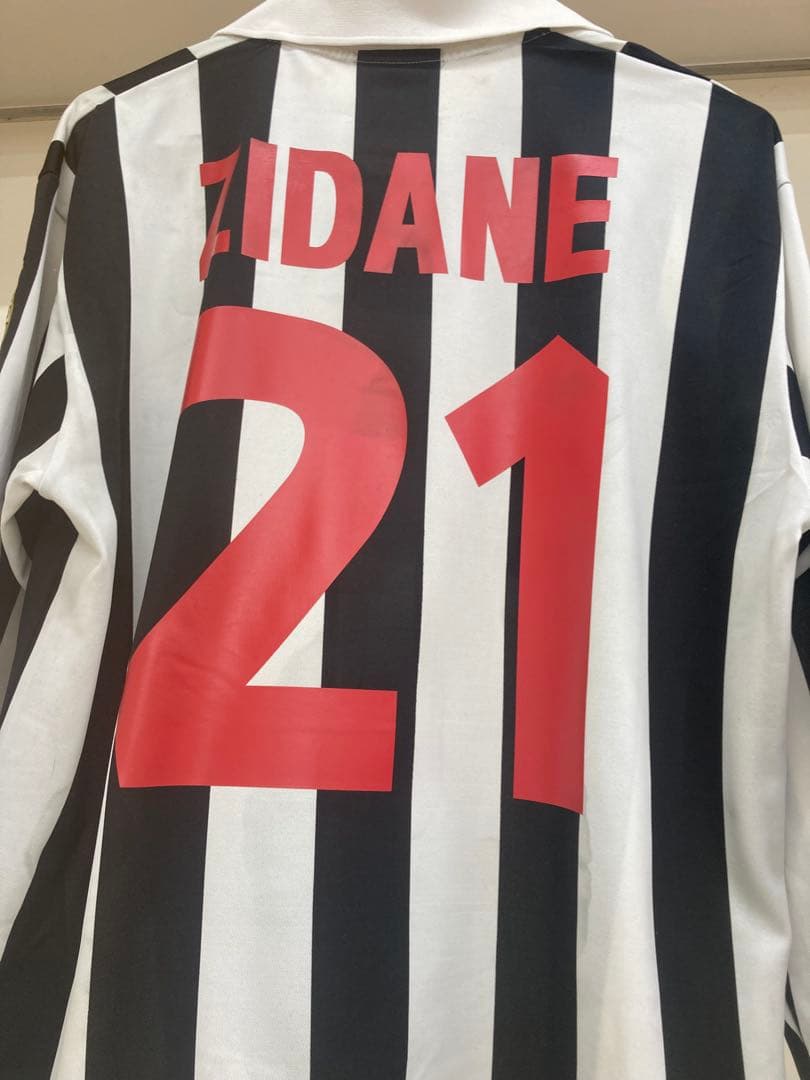 JUVENTUS ZIDANE 21 シャツ