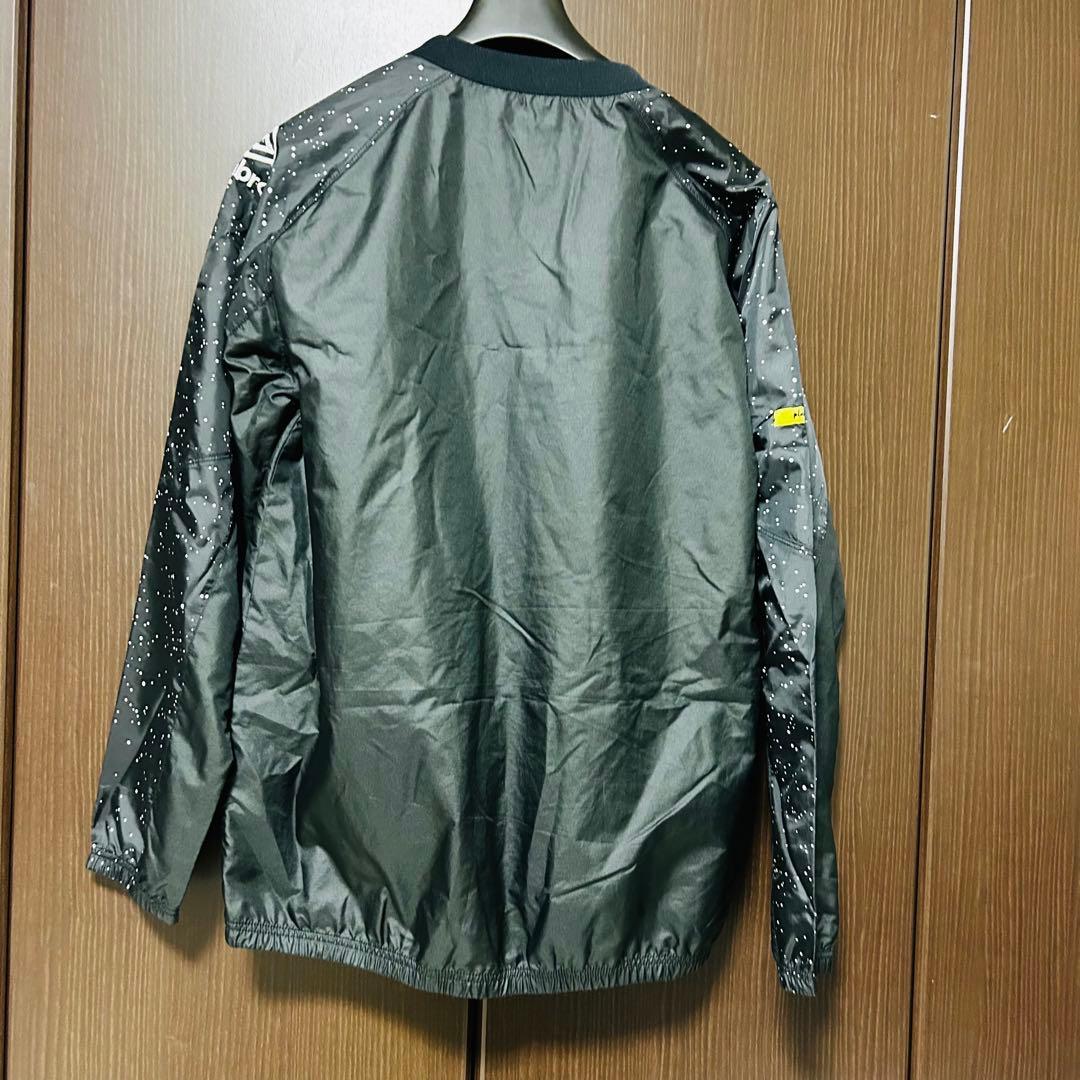 UMBRO ピステ 上下セット ドット柄 L 黒 トレーニング　夜空　星　宇宙