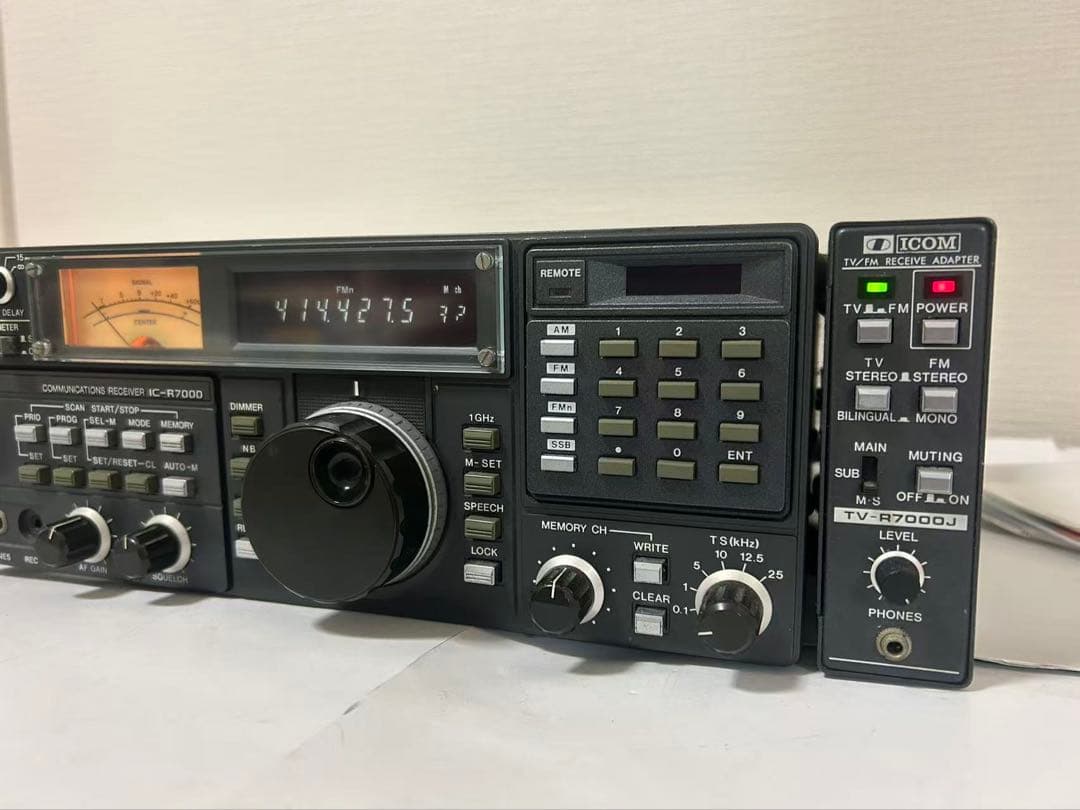 ICOM IC-R7000広帯域受信機、TV-R7000Jレシーブアダプター