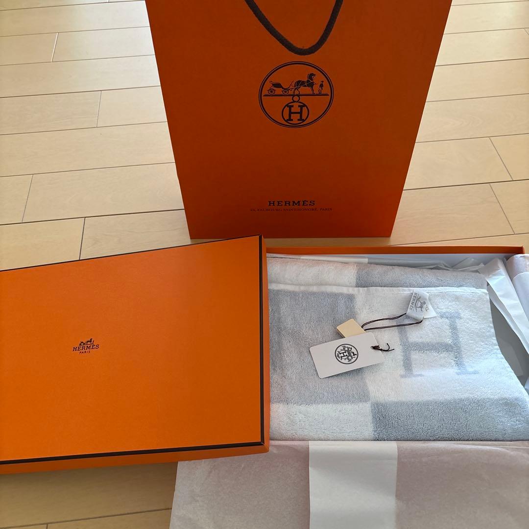 新品・箱付き⭐︎HERMES バスタオル（アヴァロン） 新品・未使用・タグ付き