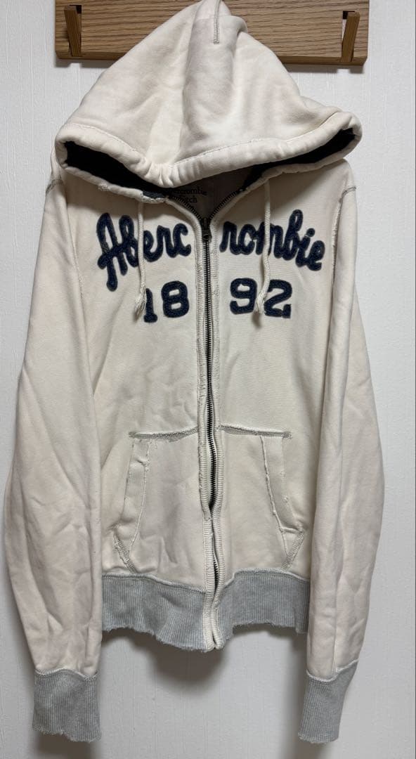 Abercrombie & Fitchパーカーセット