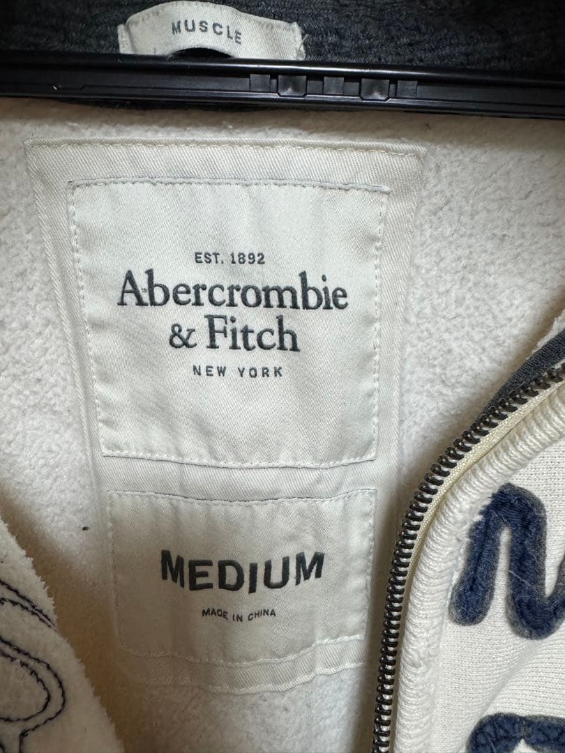 Abercrombie & Fitchパーカーセット