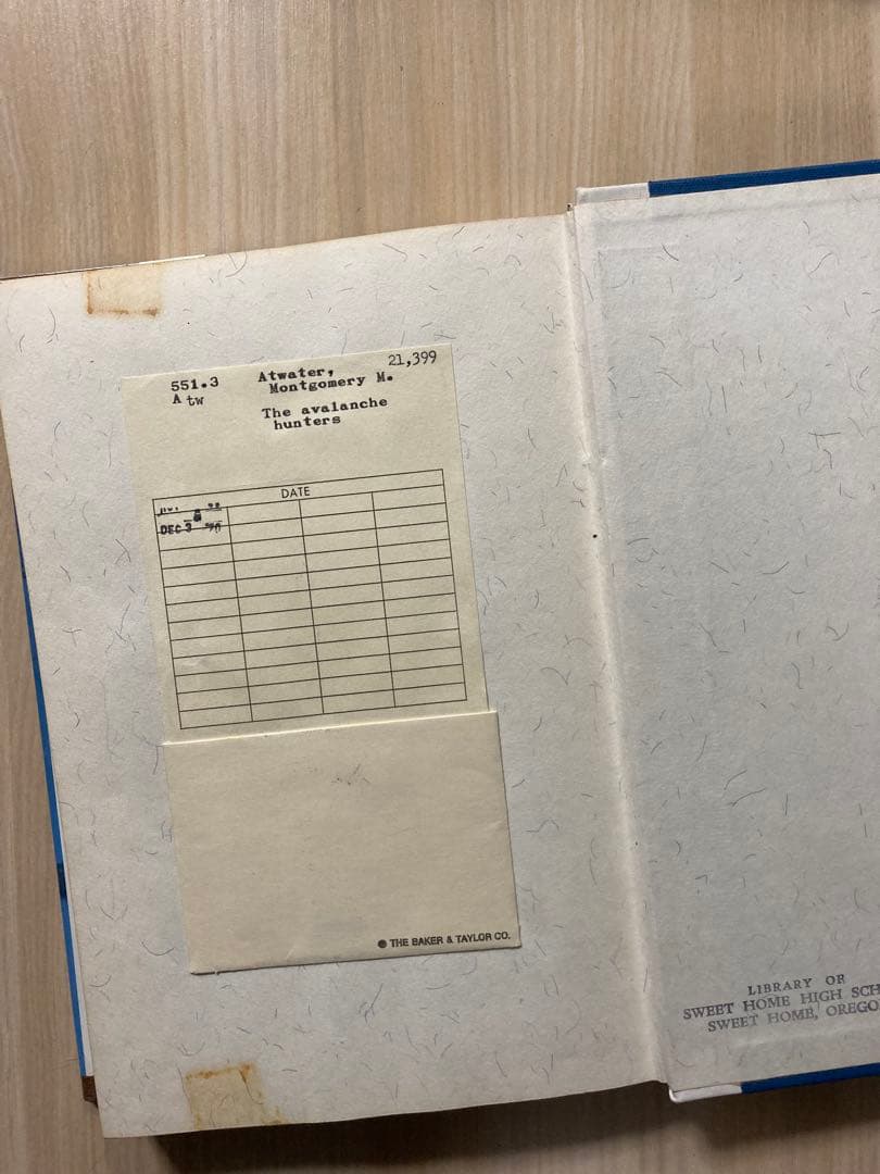 洋書 The avalanche hunters Atwater rare book