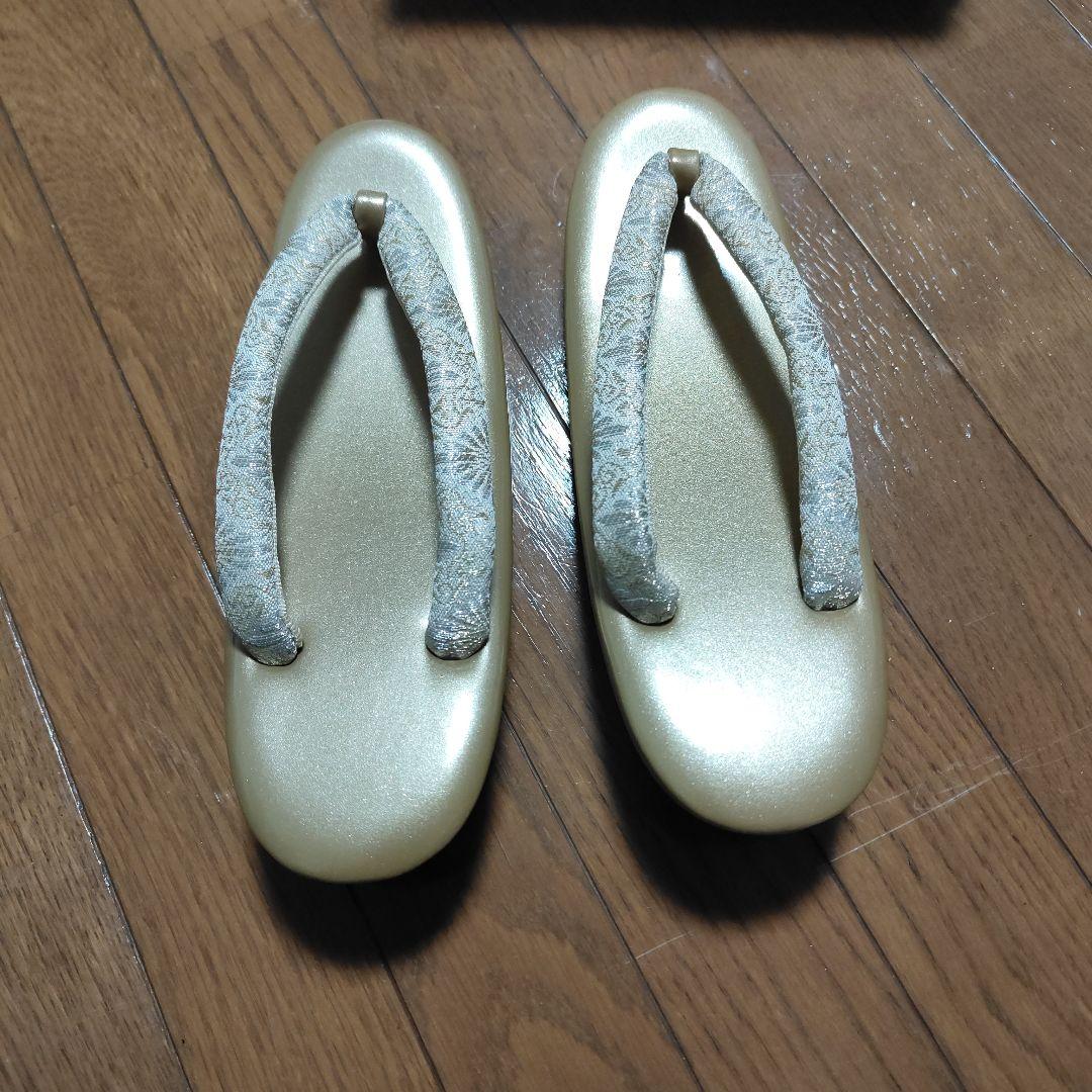 礼装用の草履とバッグセット　金色　サイズフリー