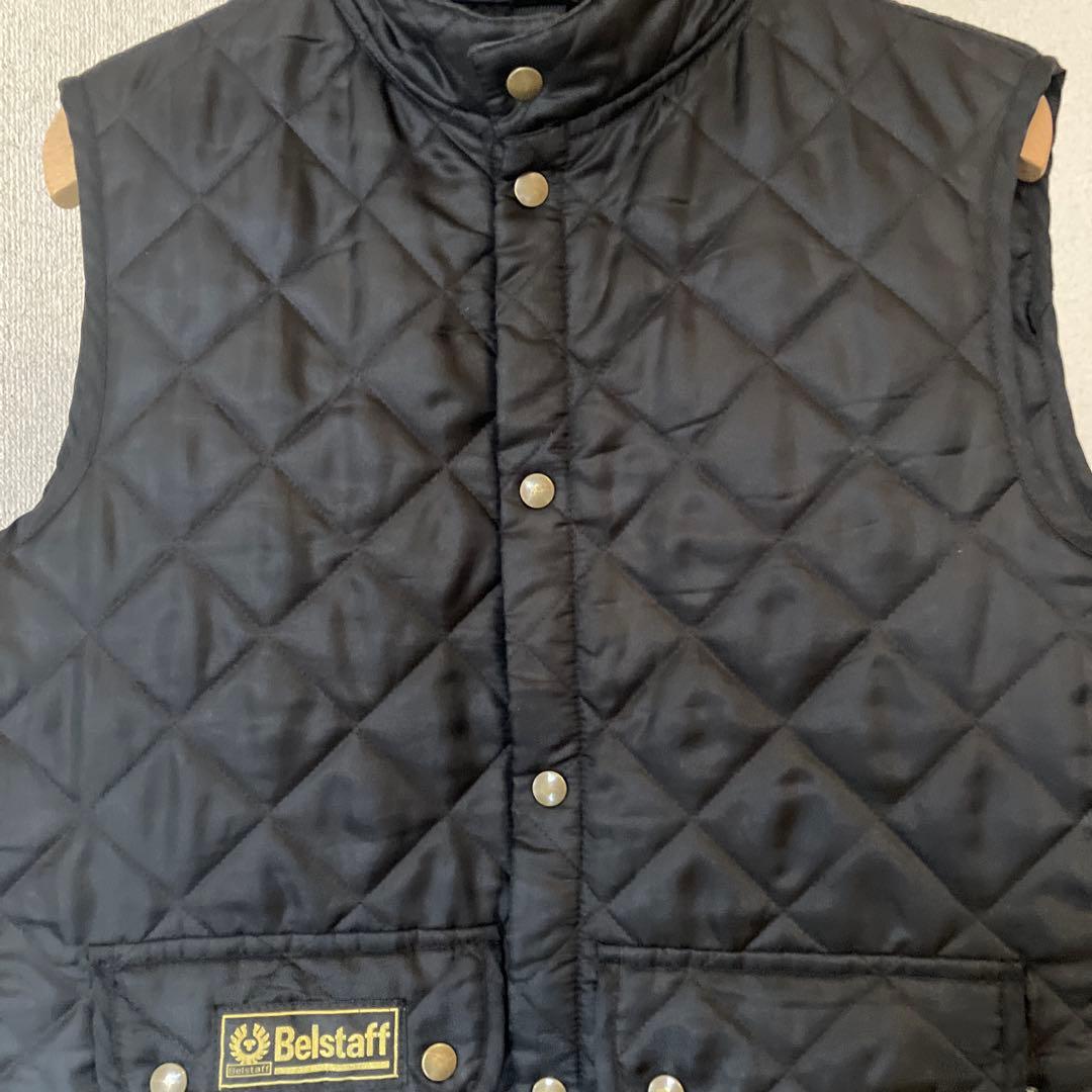 イギリス発　Belstaff ベルスタッフ　黒　キルティングベスト　ユニセックス