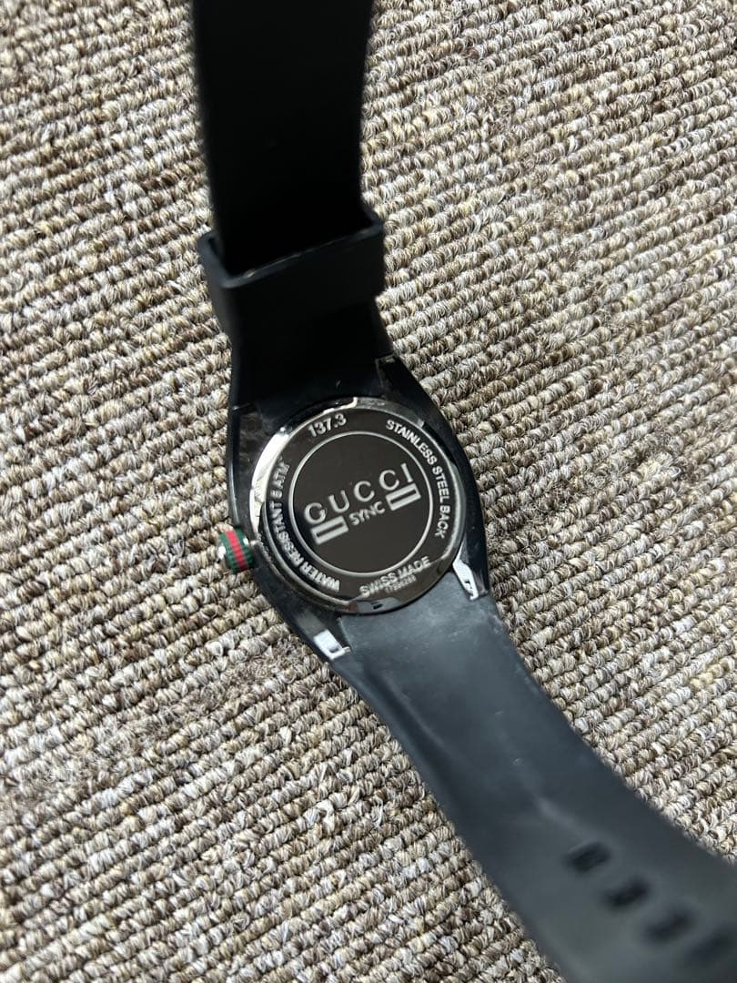 ※ティン※ GUCCI ラバーベルト腕時計　GUCCIカラー