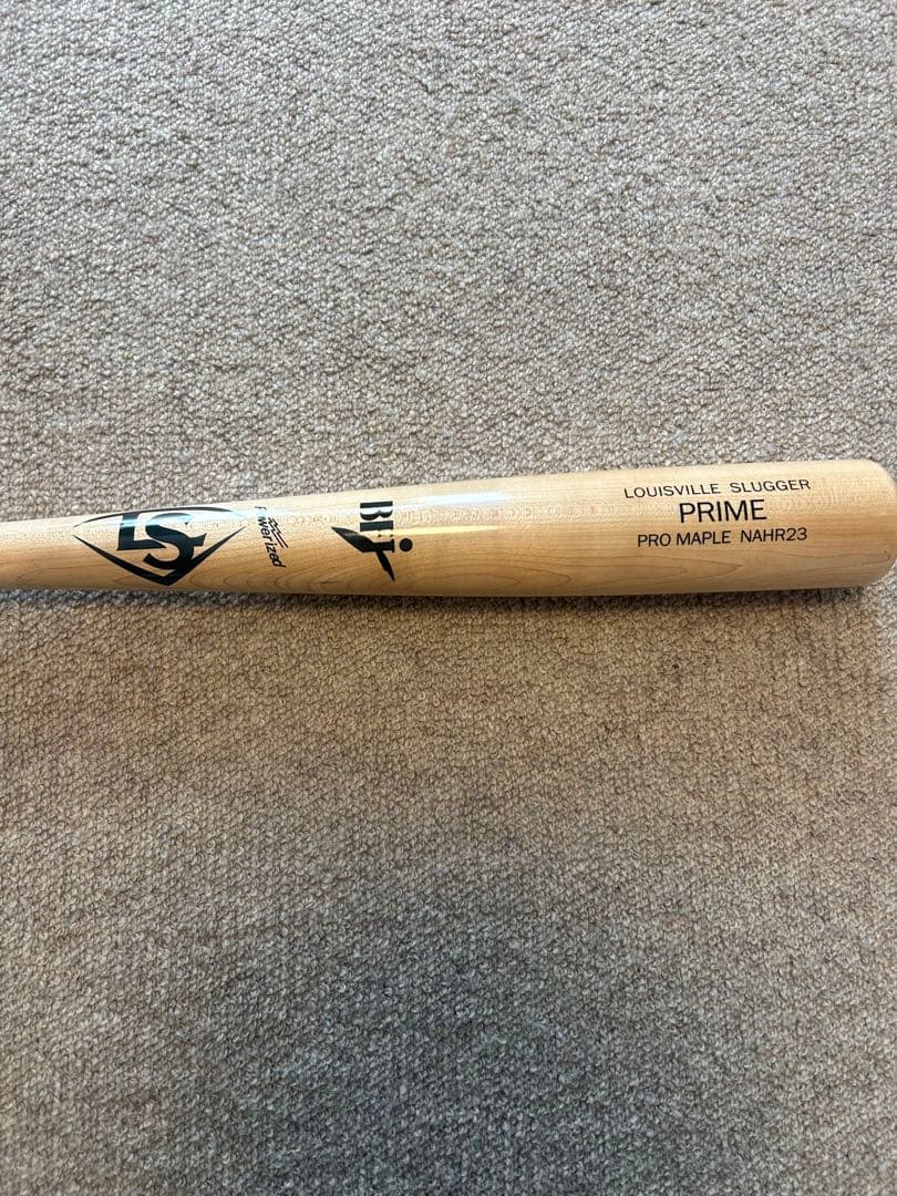 Louisville Slugger 硬式木製バット